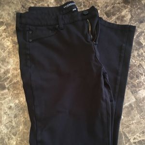 8/29 Liverpool Jean Company Stretchy Jeans